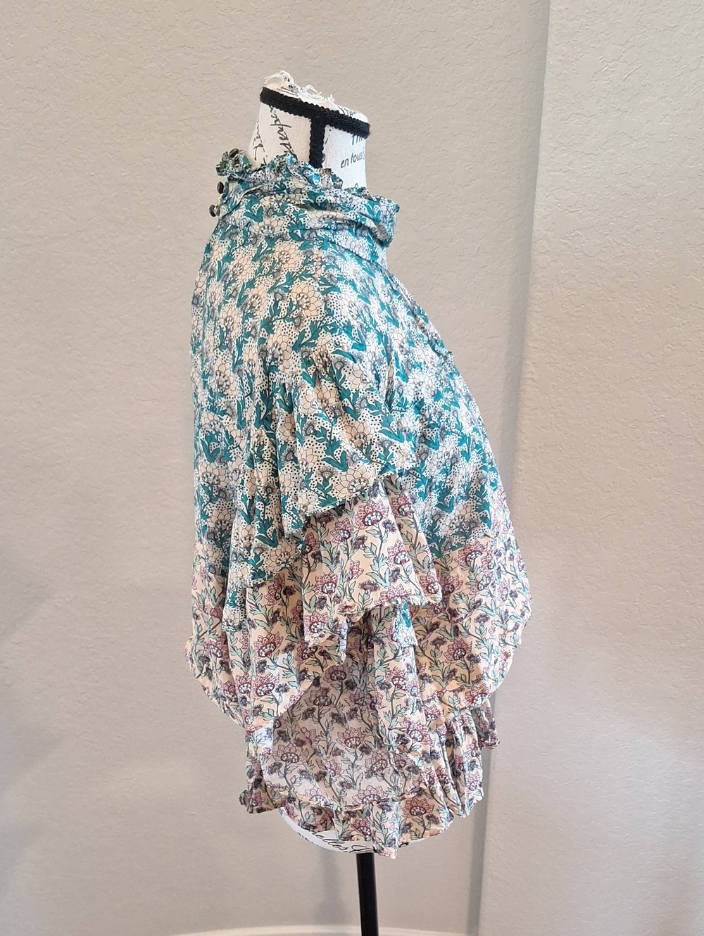 Anthropologie Let Me Be High-neck Printed Peasant Blouse Flutter Sleeve Size XL - Picture 7 of 15